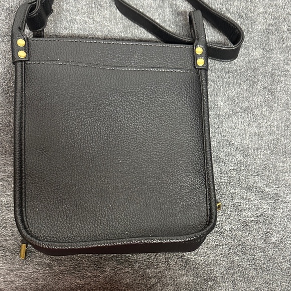 Elegant Black Crossbody Bag with Gold Details - Picture 2 of 9